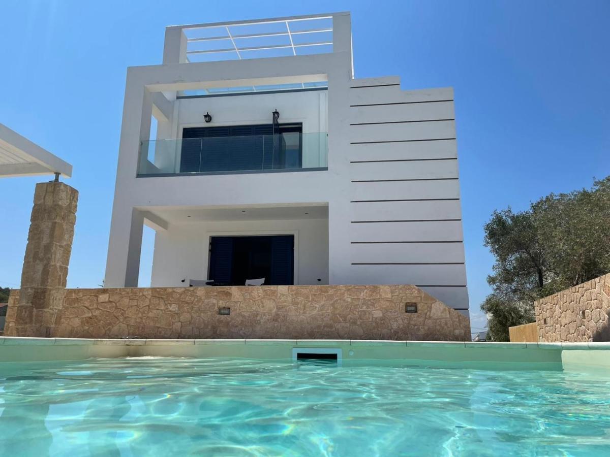 Souvala /Aegina. Excellent location Luxury villa. Vathí Extérieur photo